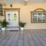 Sunset Drive, Arouca