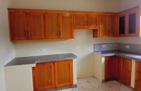 Beharry Street, Valencia