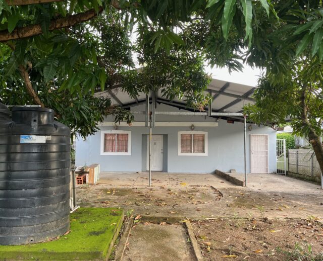 FIXER UPPER FOR SALE: Tacarigua