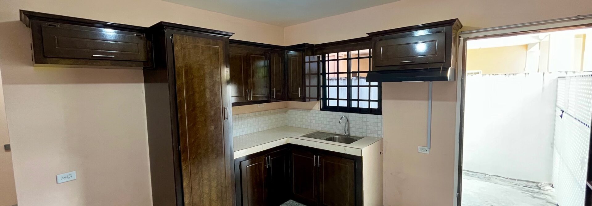 Unfurnished One Bedroom – Aranguez