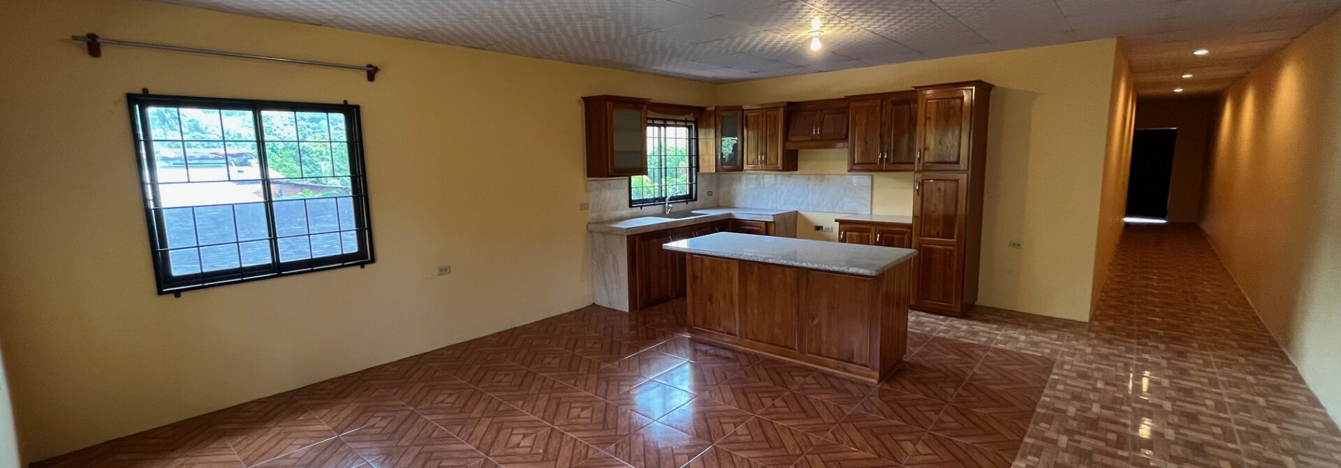 Guerra Ave, Akal Tr. Santa Cruz