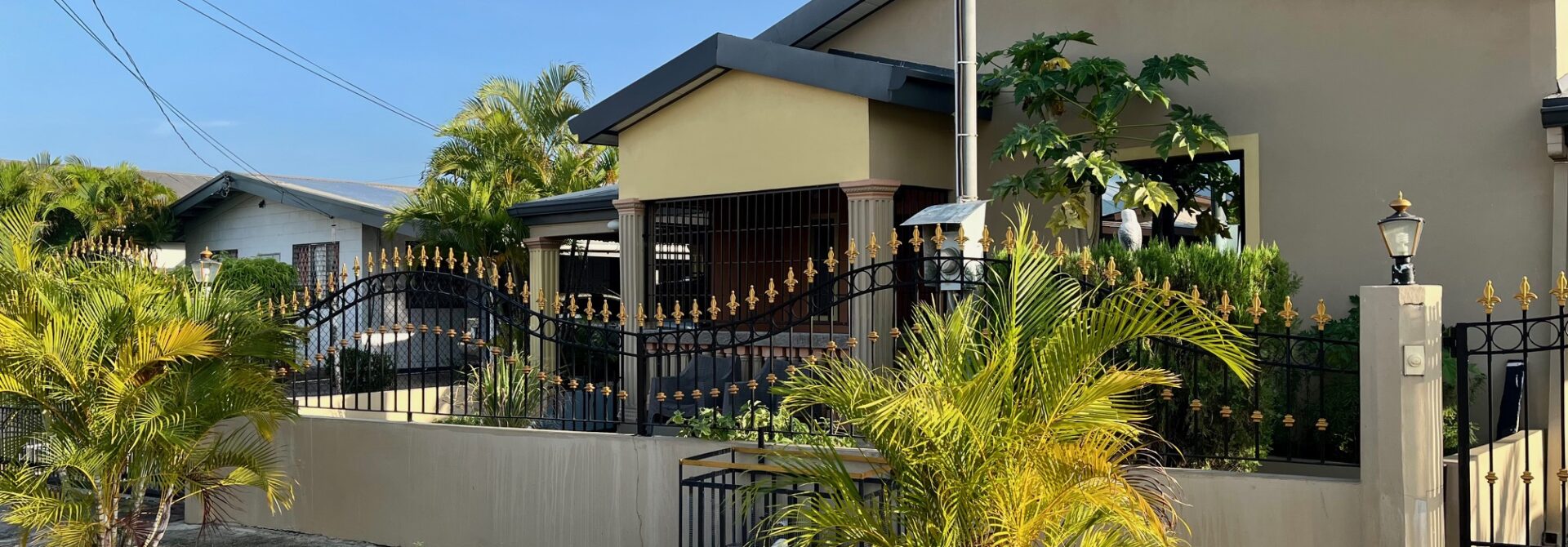 FOR RENT – TWO (2) BEDROOM APARTMENT