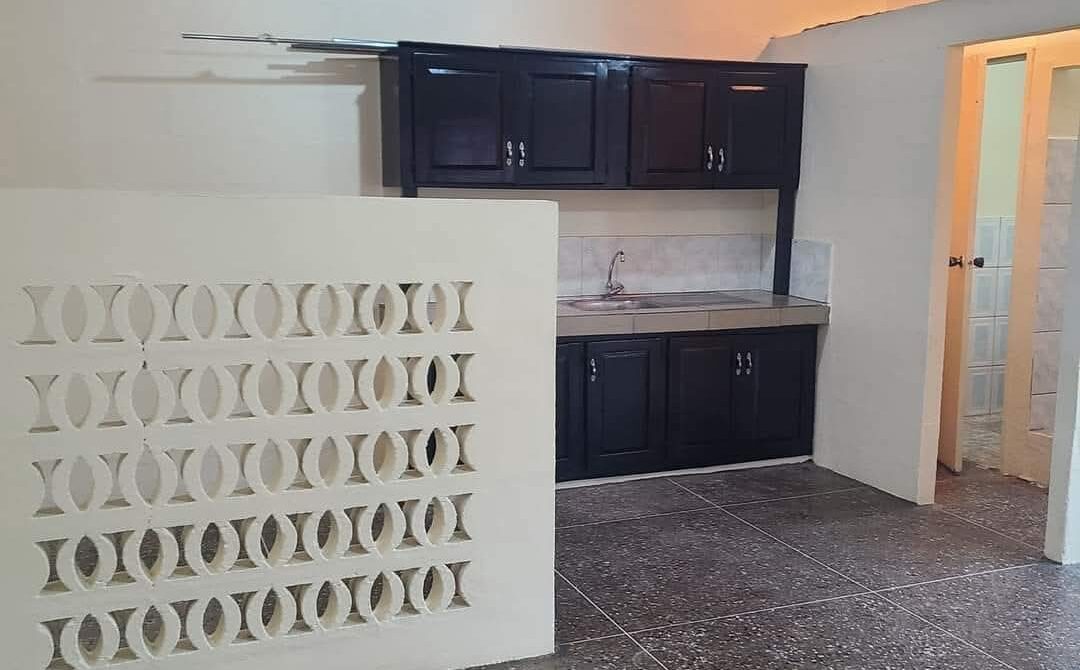 UNFURNISHED (2) BEDROOM APT – SAN JUAN
